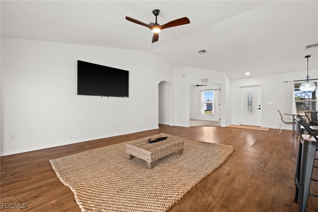 844 NE 6th PL