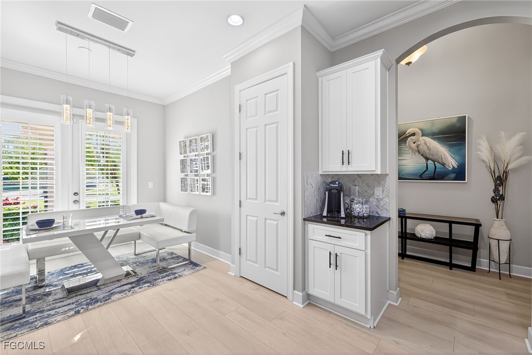 11126 Laughton CIR
