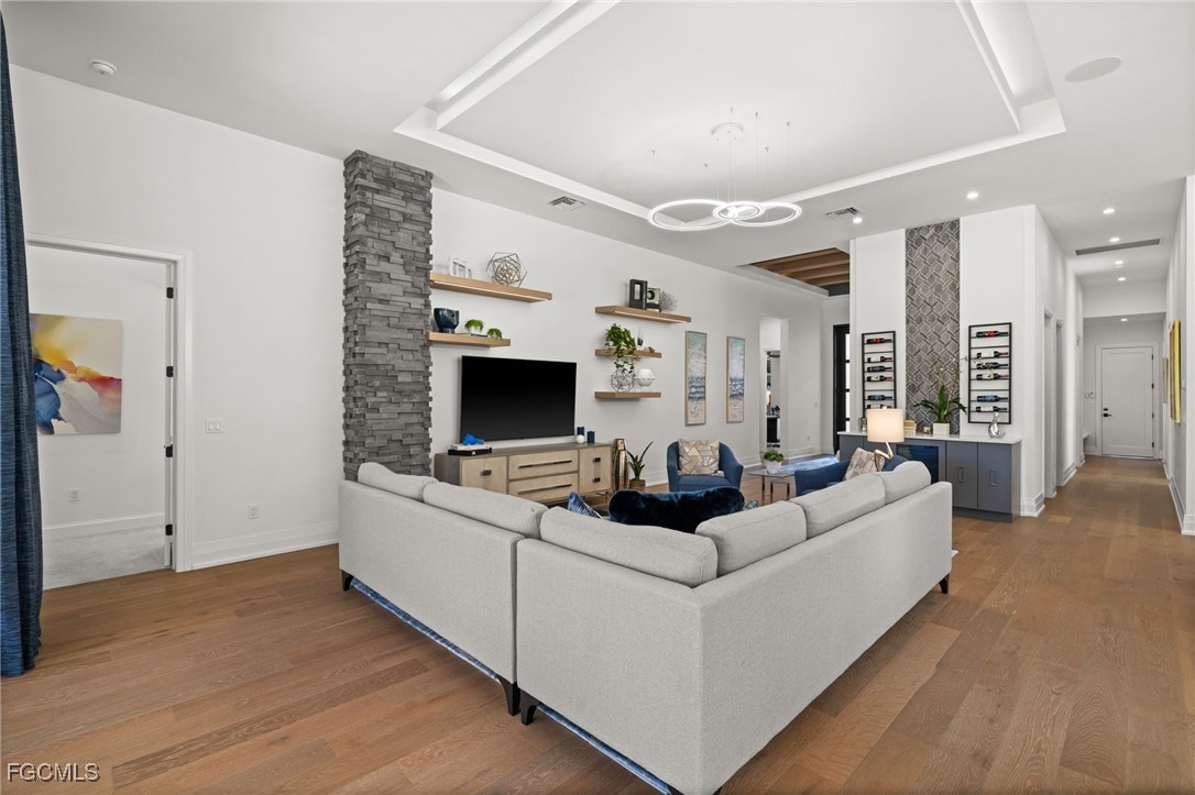 19026 Via Messina WAY