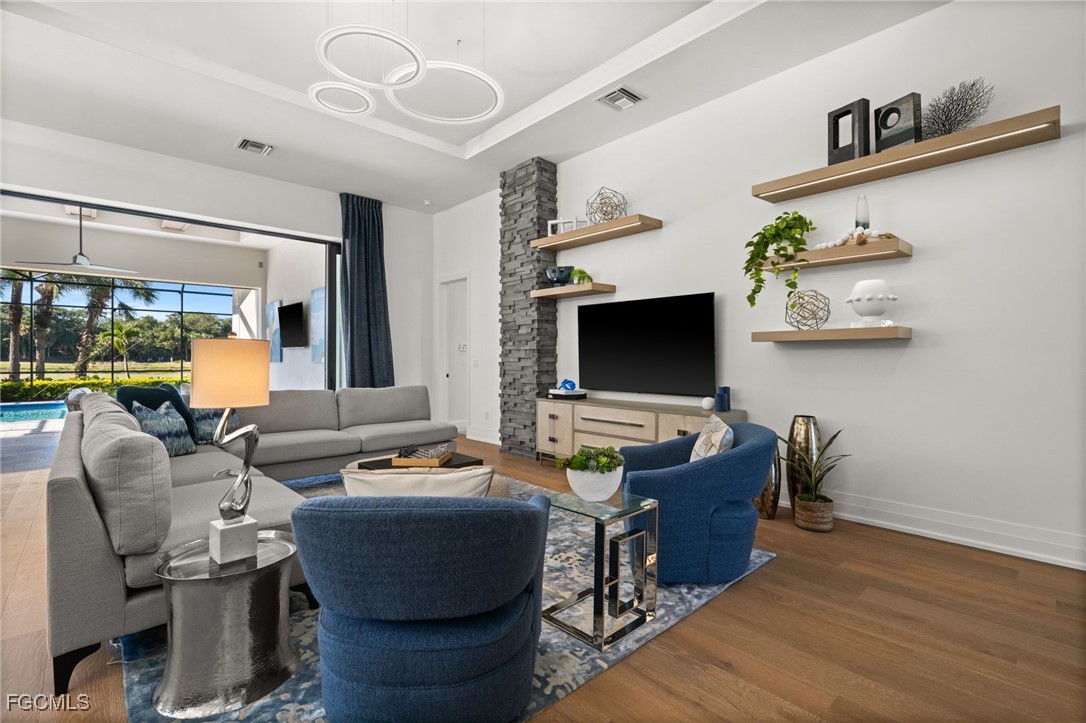 19026 Via Messina WAY