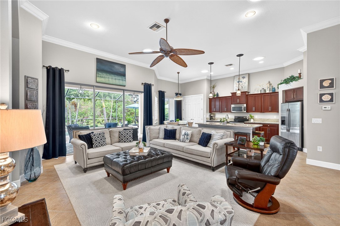 10890 Stonington AVE