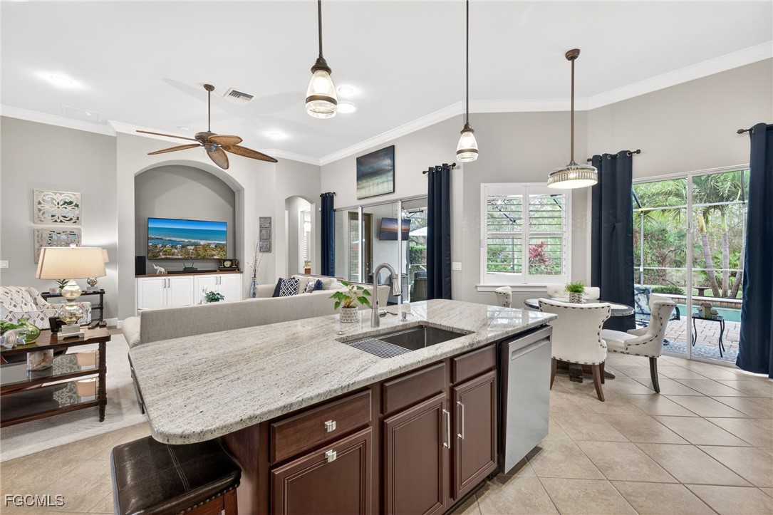 10890 Stonington AVE