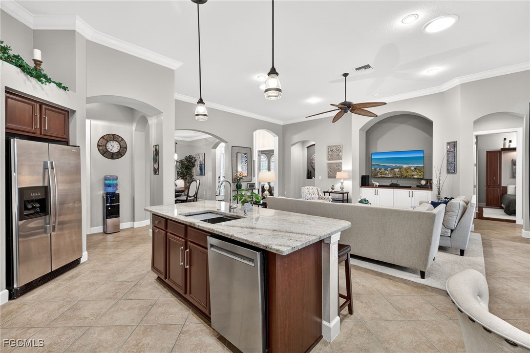 10890 Stonington AVE