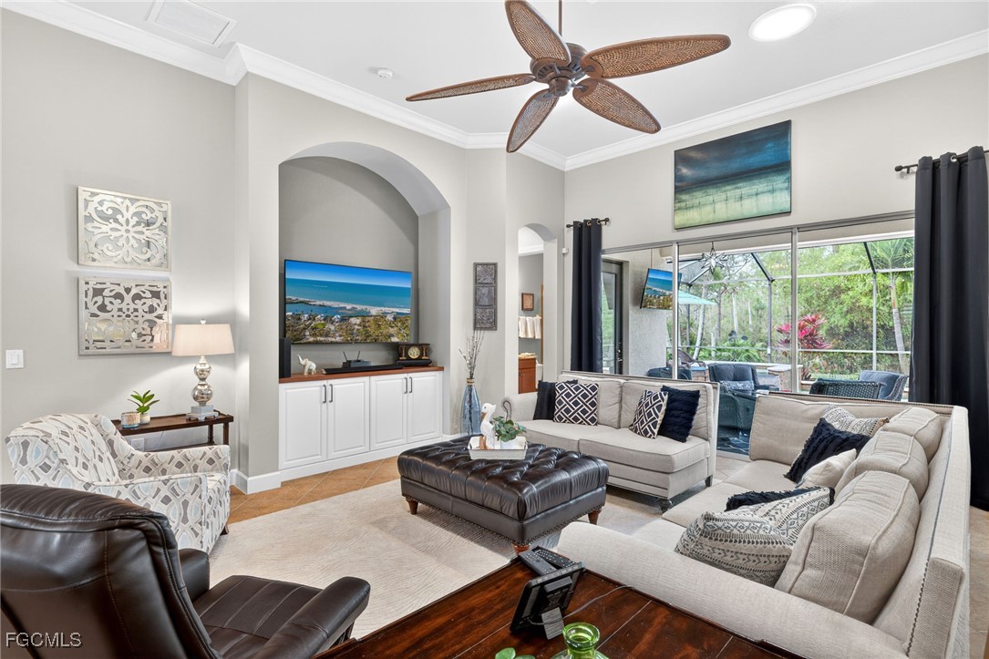 10890 Stonington AVE