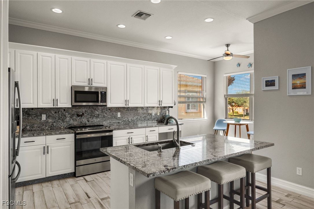 7071 San Lorenzo CT 201