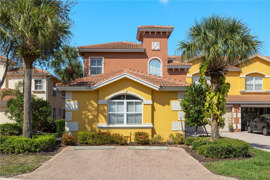 7071 San Lorenzo CT 201