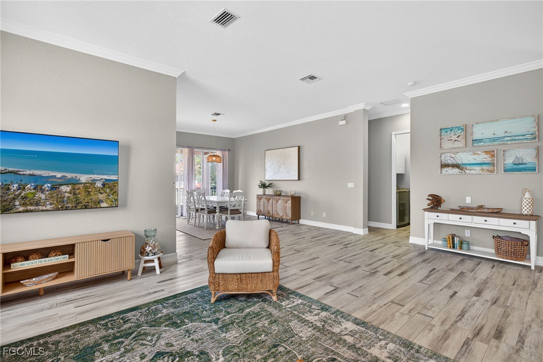 7071 San Lorenzo CT 201