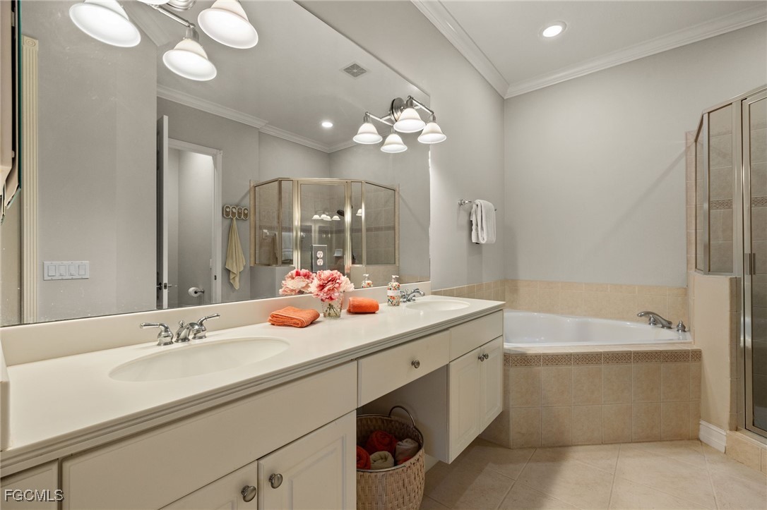 7071 San Lorenzo CT 201