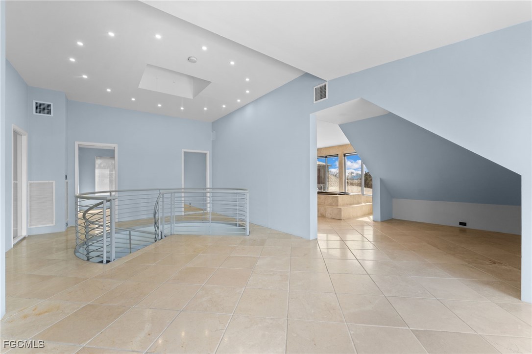 4150 Dingman DR