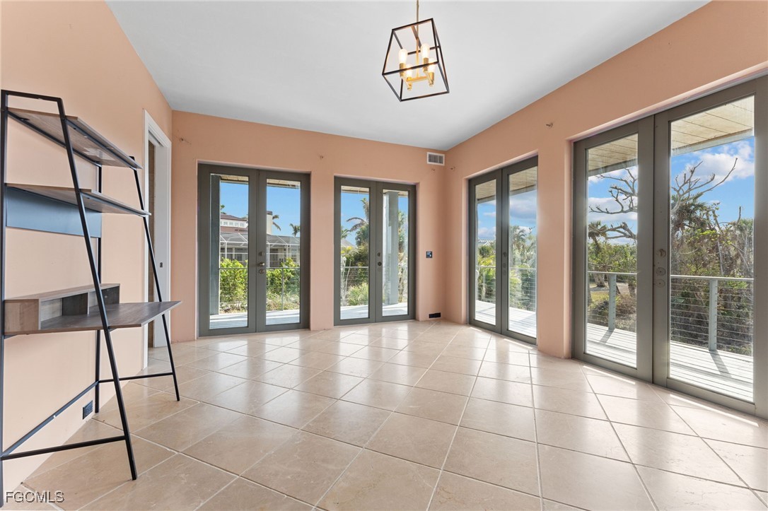4150 Dingman DR