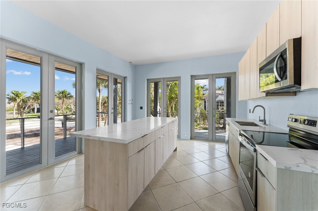 4150 Dingman DR