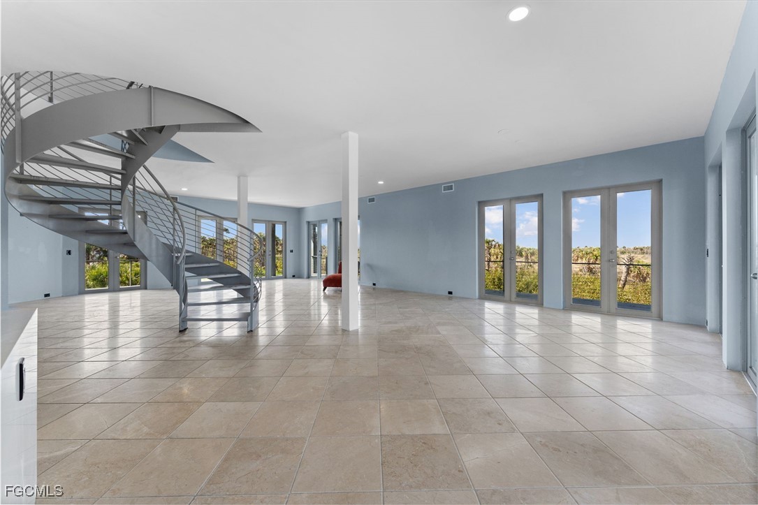 4150 Dingman DR