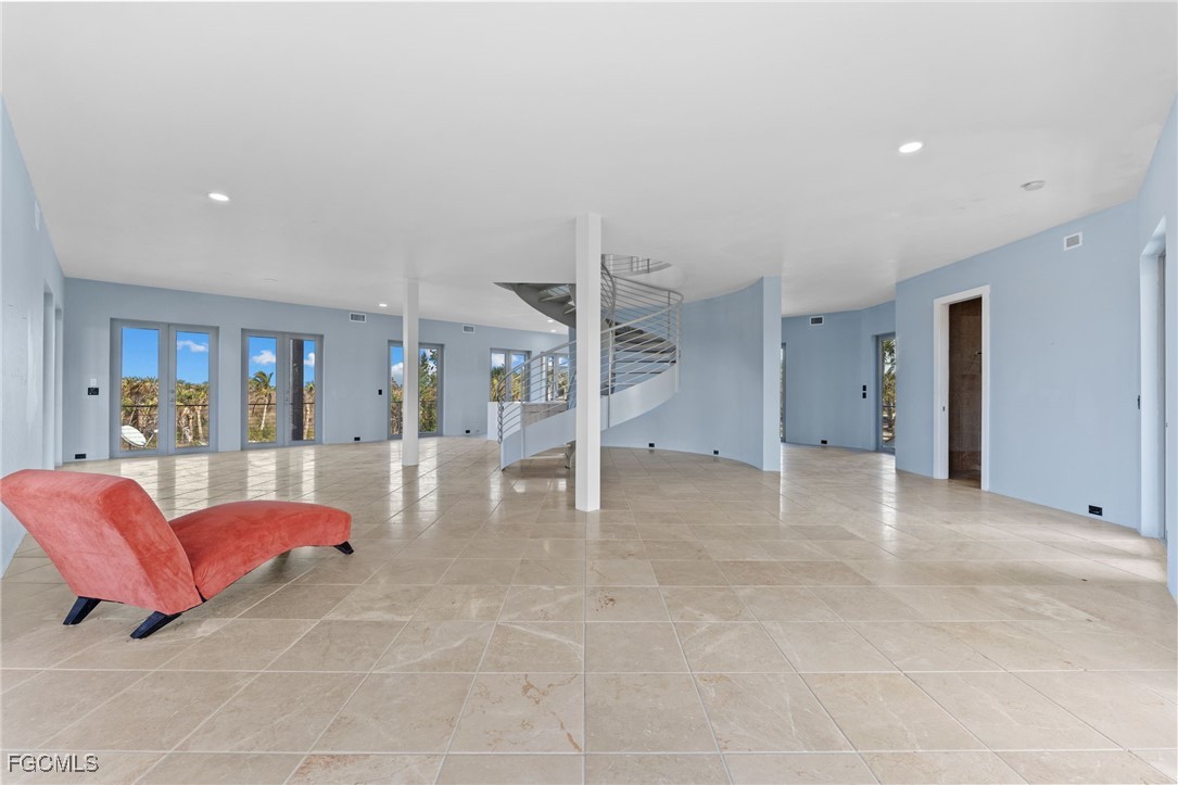 4150 Dingman DR
