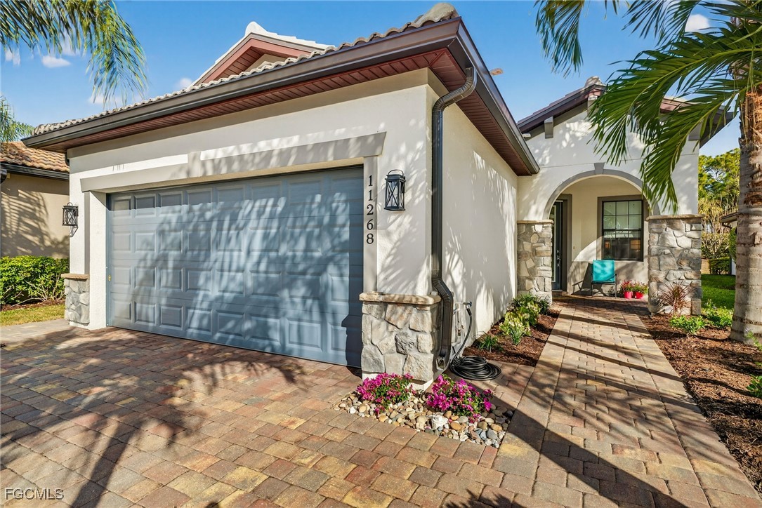 11268 Carlingford RD