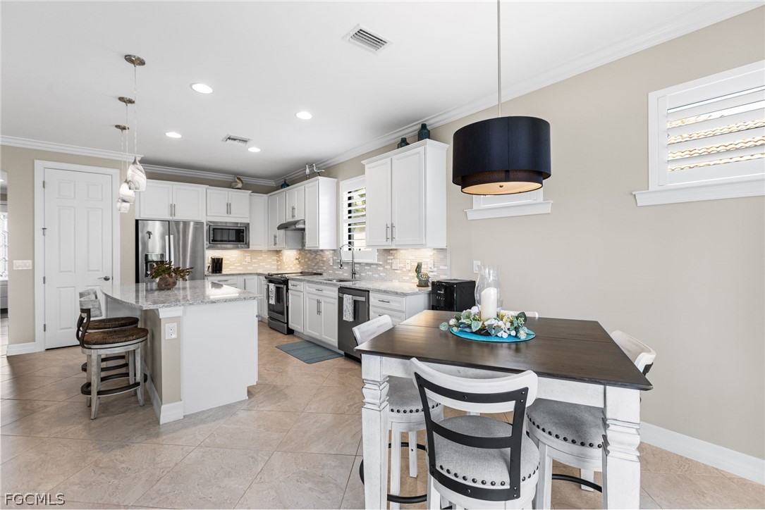 11842 Darcy PL