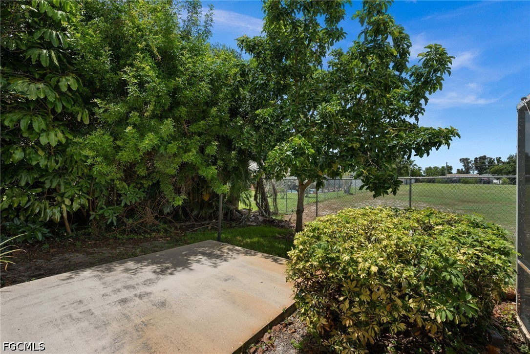 7305 Constitution CIR