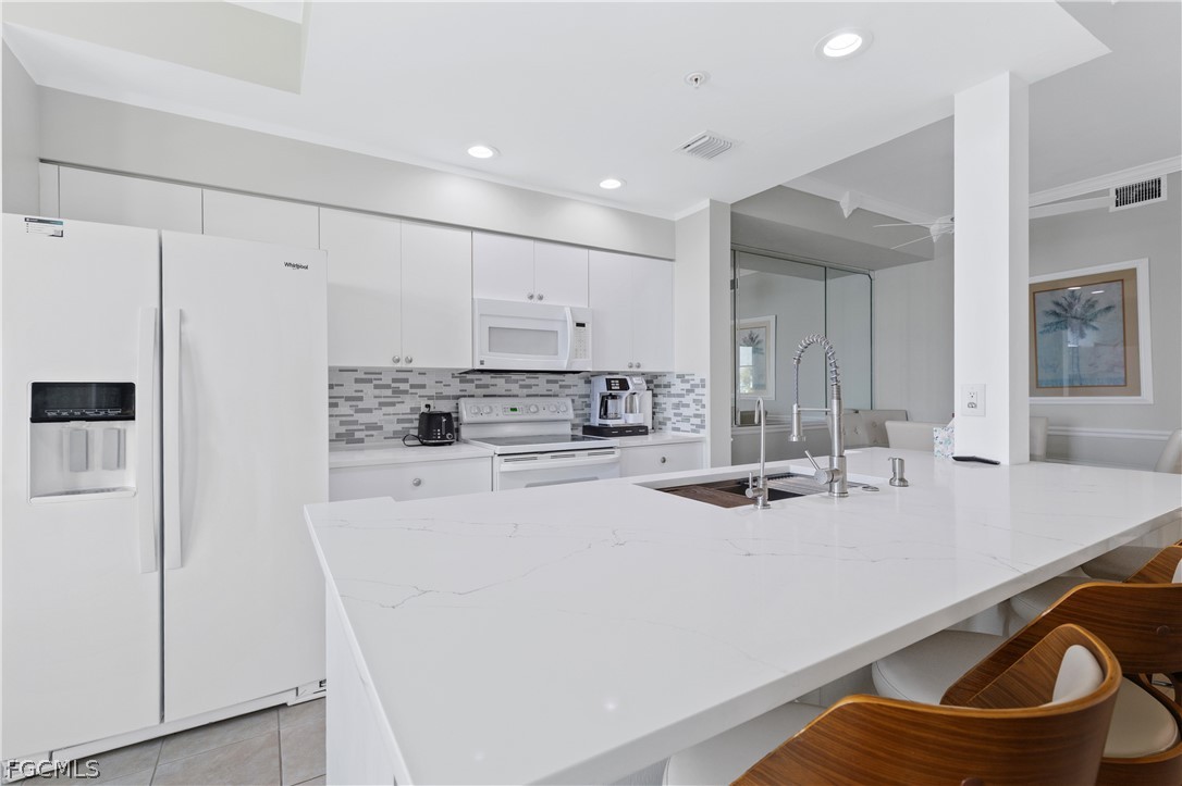 10460 Washingtonia Palm WAY 1332