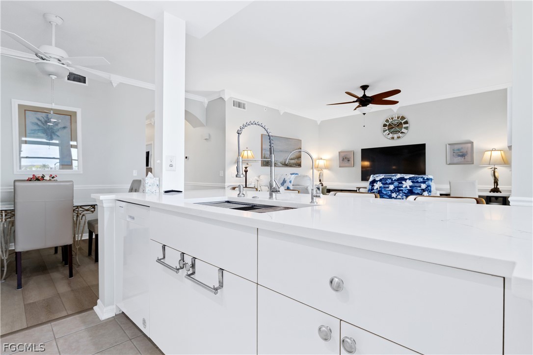 10460 Washingtonia Palm WAY 1332