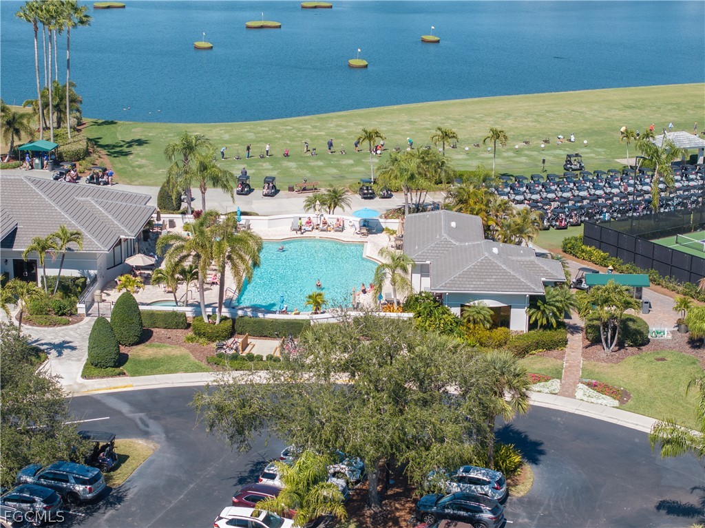 10460 Washingtonia Palm WAY 1332