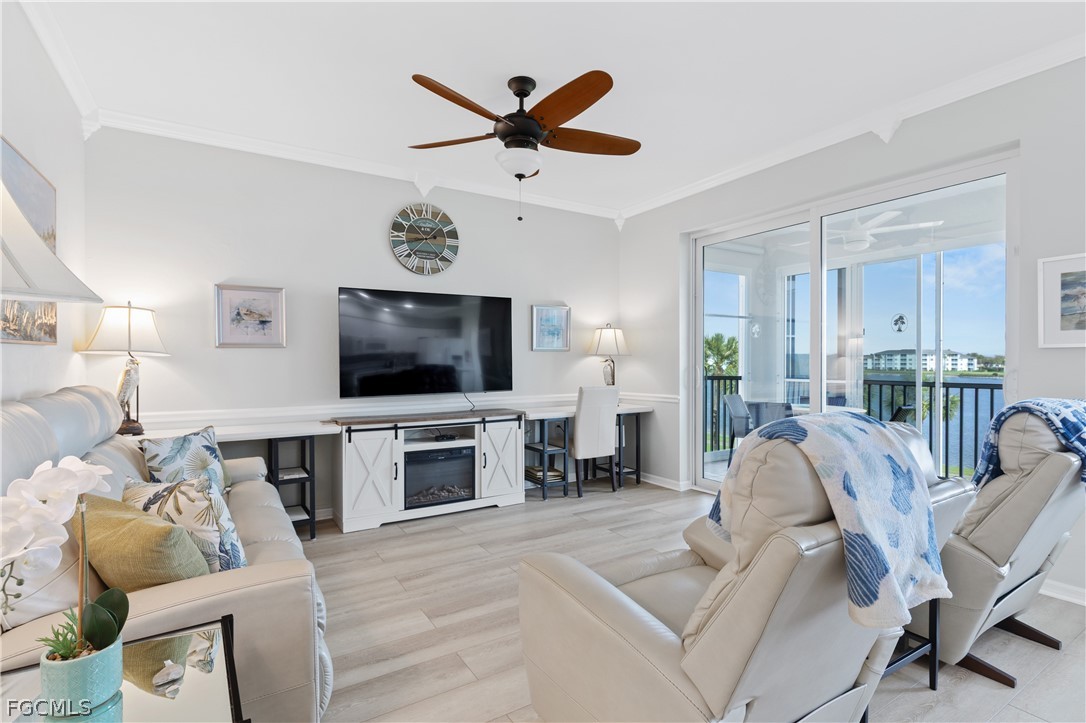 10460 Washingtonia Palm WAY 1332