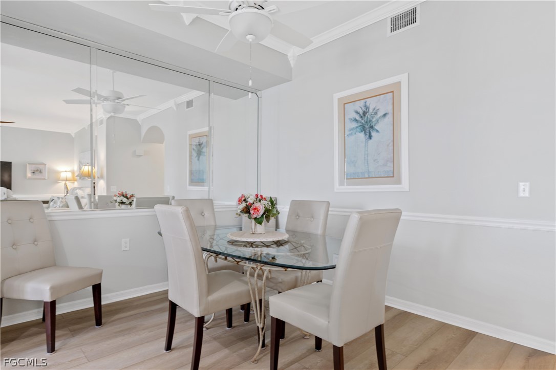 10460 Washingtonia Palm WAY 1332