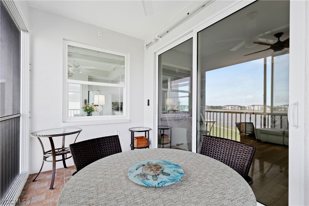 10460 Washingtonia Palm WAY 1332