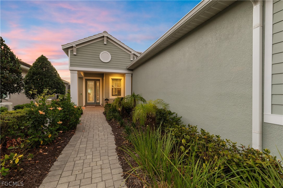 13853 Magnolia Isle DR