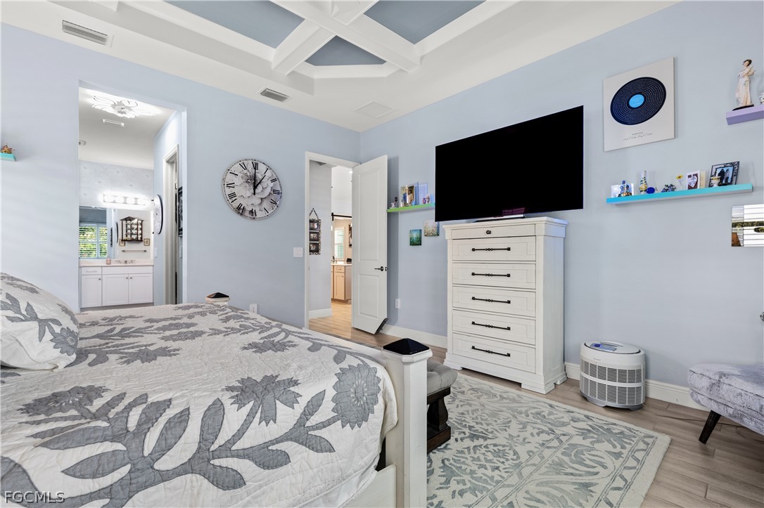 13853 Magnolia Isle DR