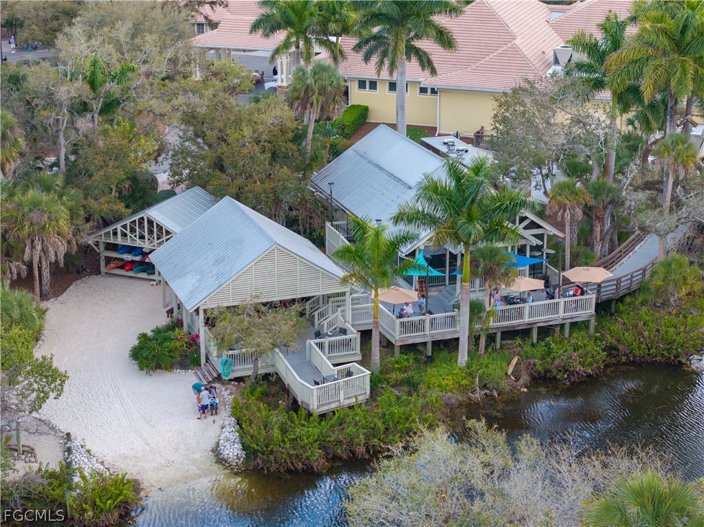 13853 Magnolia Isle DR