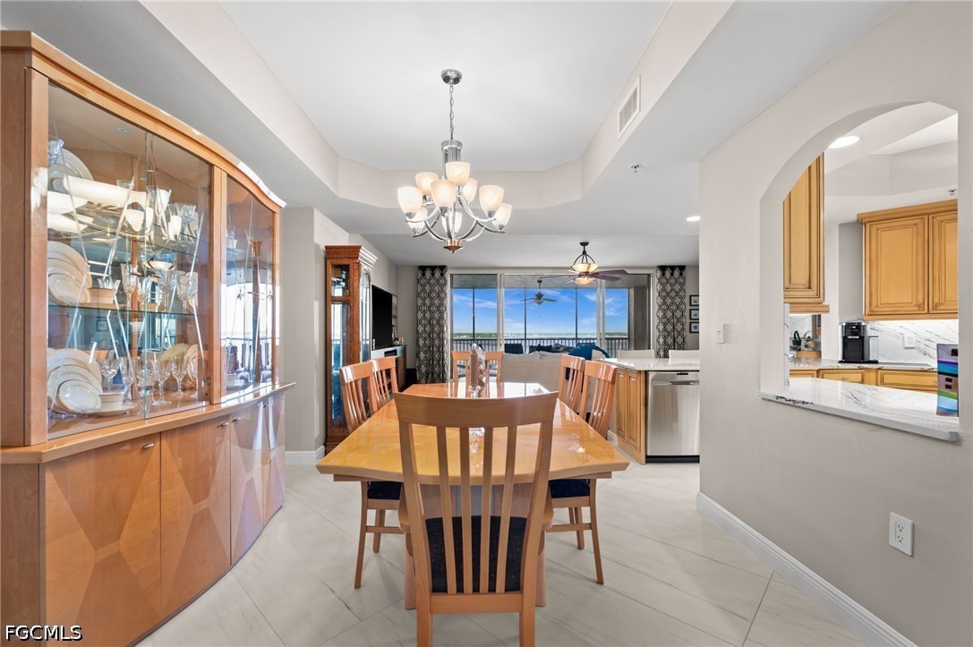 2090 W First ST G807