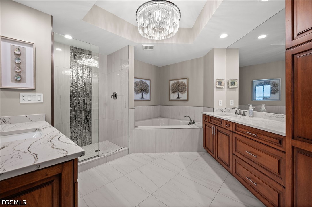 2090 W First ST G807