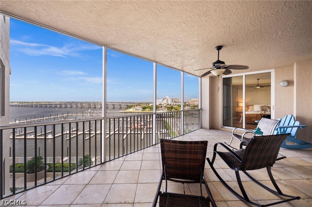 2090 W First ST G807