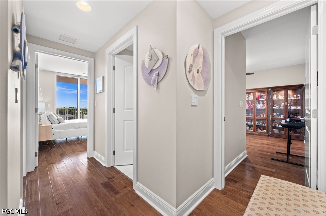 2090 W First ST G807