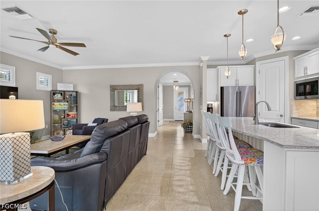 11813 Darcy PL