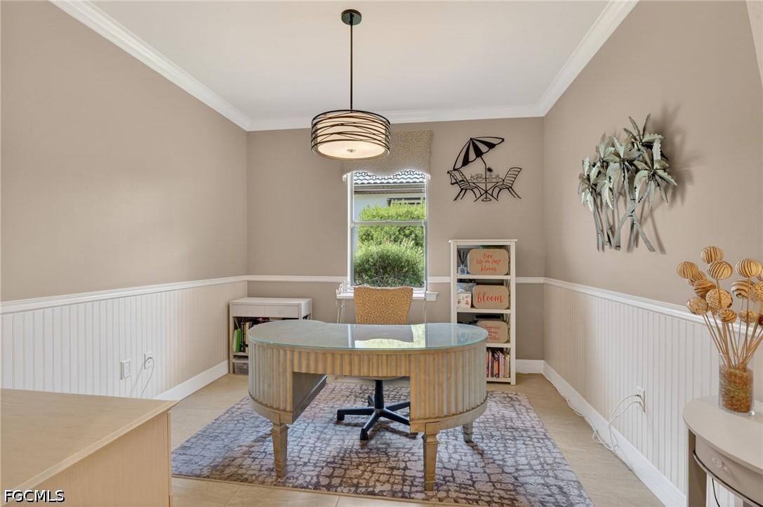 11813 Darcy PL