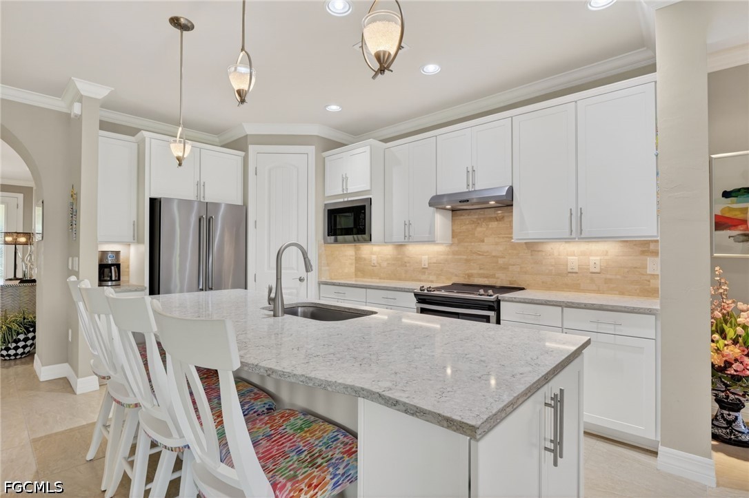 11813 Darcy PL