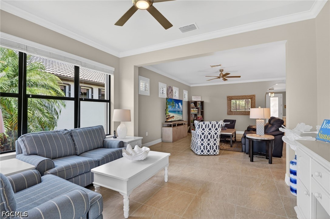 11813 Darcy PL