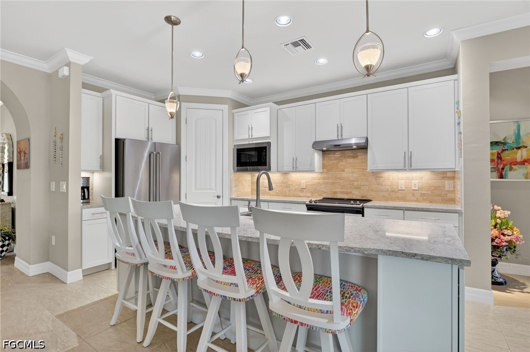 11813 Darcy PL