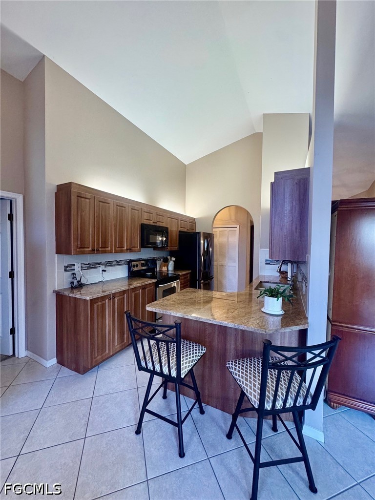 13648 Admiral CT