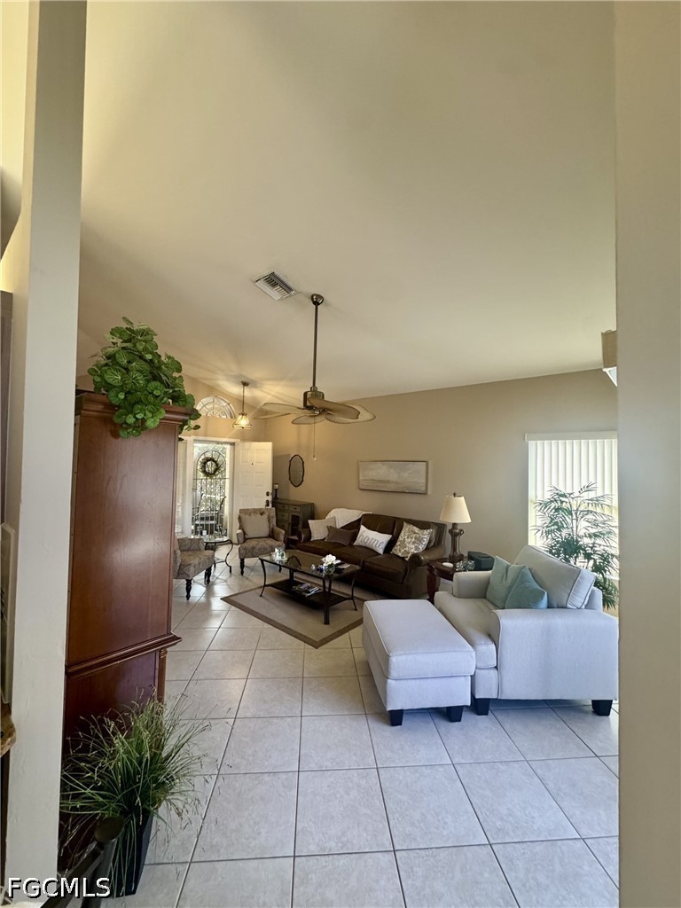 13648 Admiral CT
