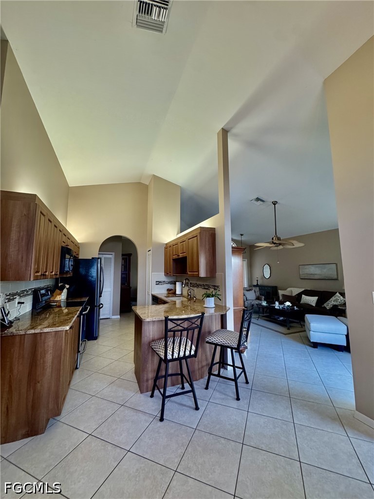 13648 Admiral CT