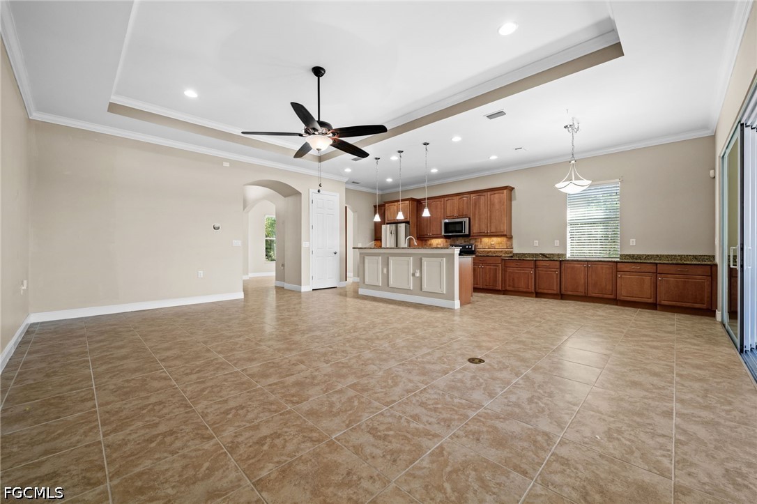 11507 Giulia DR