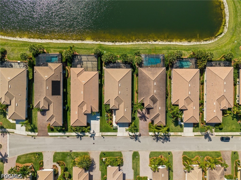 11507 Giulia DR