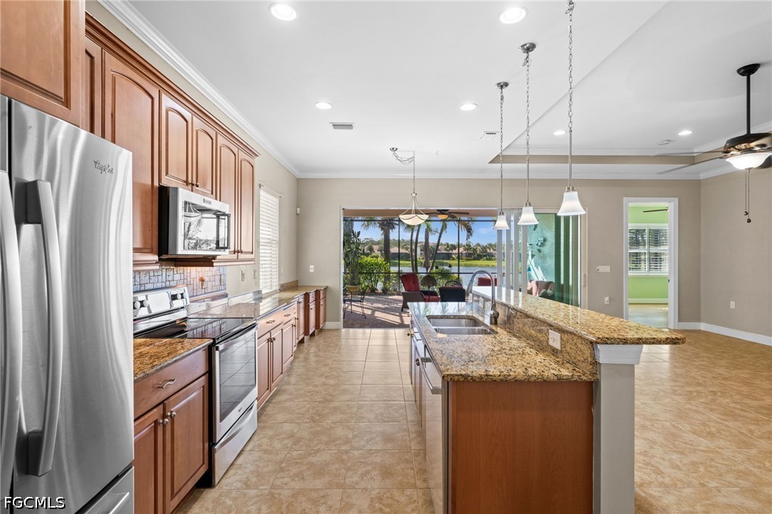 11507 Giulia DR