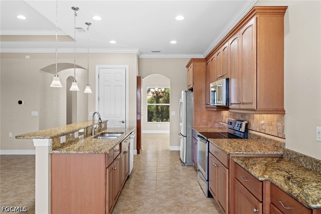 11507 Giulia DR