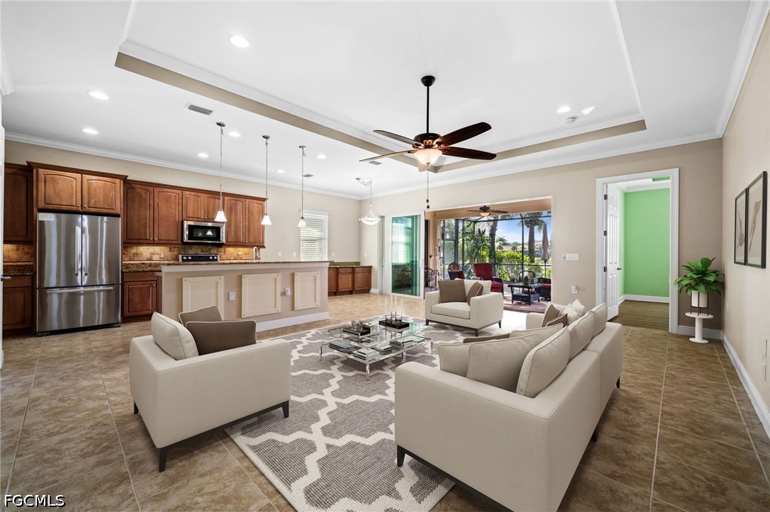 11507 Giulia DR