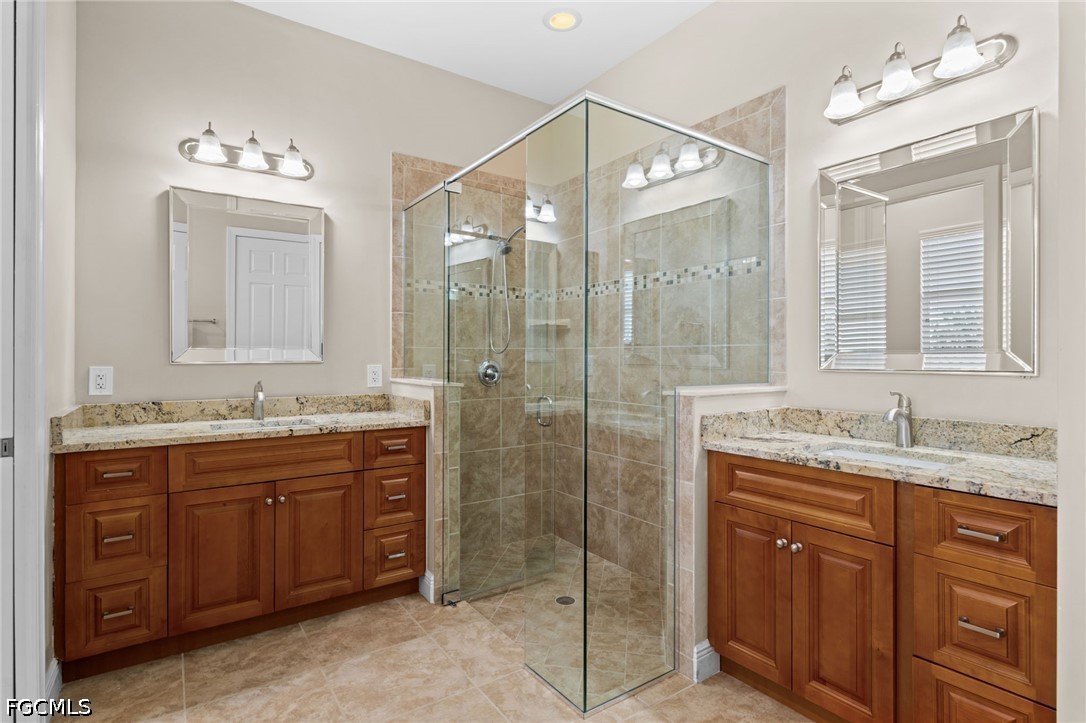 11507 Giulia DR