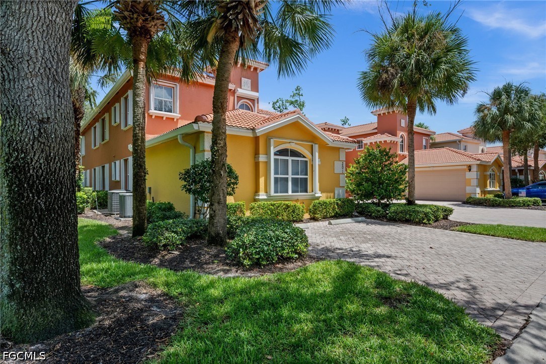 12089 Lucca ST 201