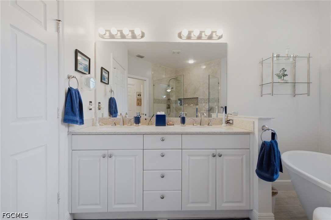 5111 W Hyde Park CT 101