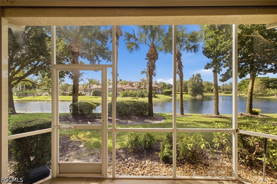 5111 W Hyde Park CT 101